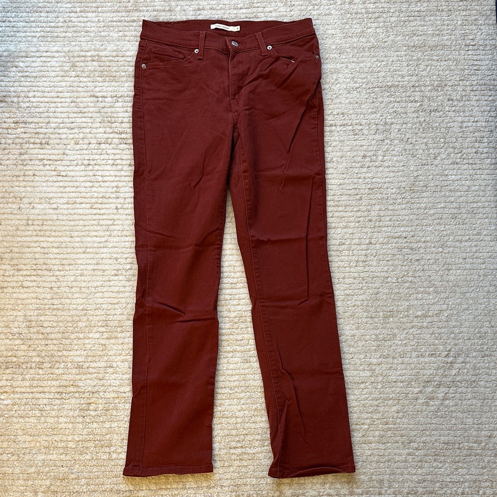 Levi's Women's Straight Leg Pants - Burgundy
